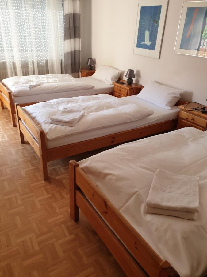 Landgasthof Rose Hotell Ditzingen Exteriör bild